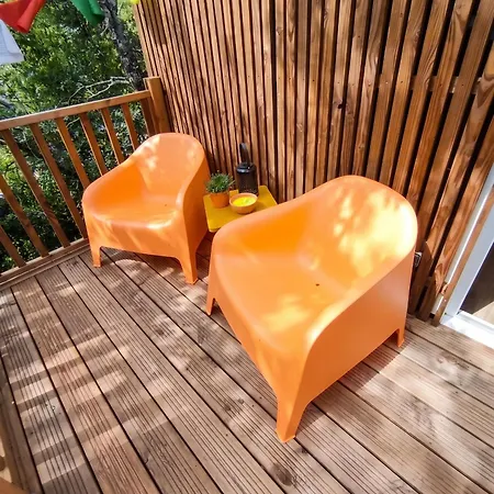 Chalet A Verfeil Avec Piscine Partagee *