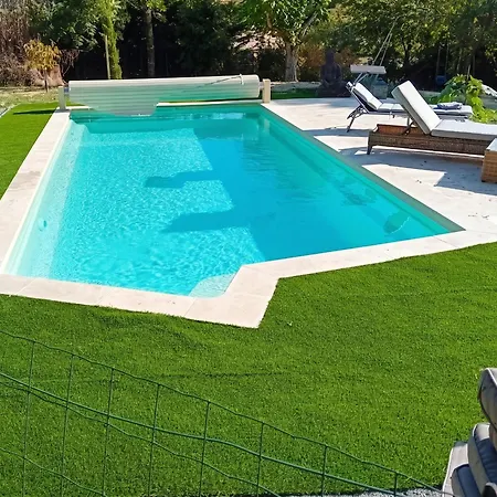 A Verfeil Avec Piscine Partagee 샬레 라보르