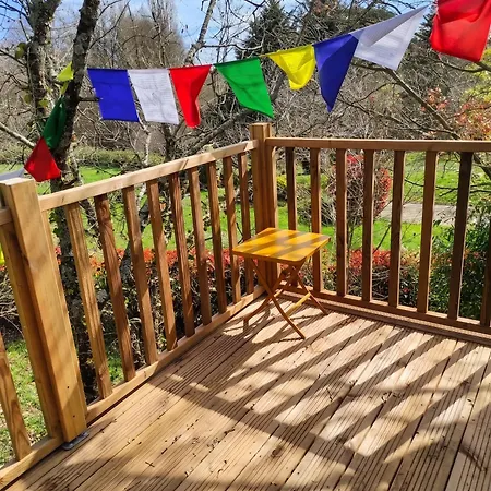 A Verfeil Avec Piscine Partagee *